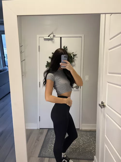 Let a petite Goddess Drive you wild 