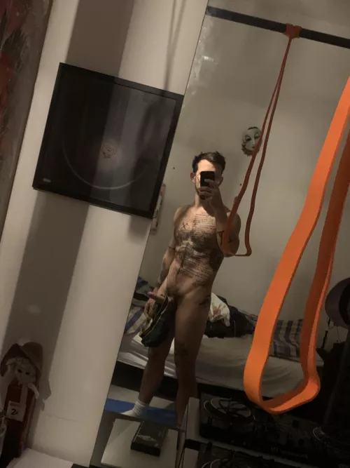 (M 27) Un nudino prima di andare a lavoro 