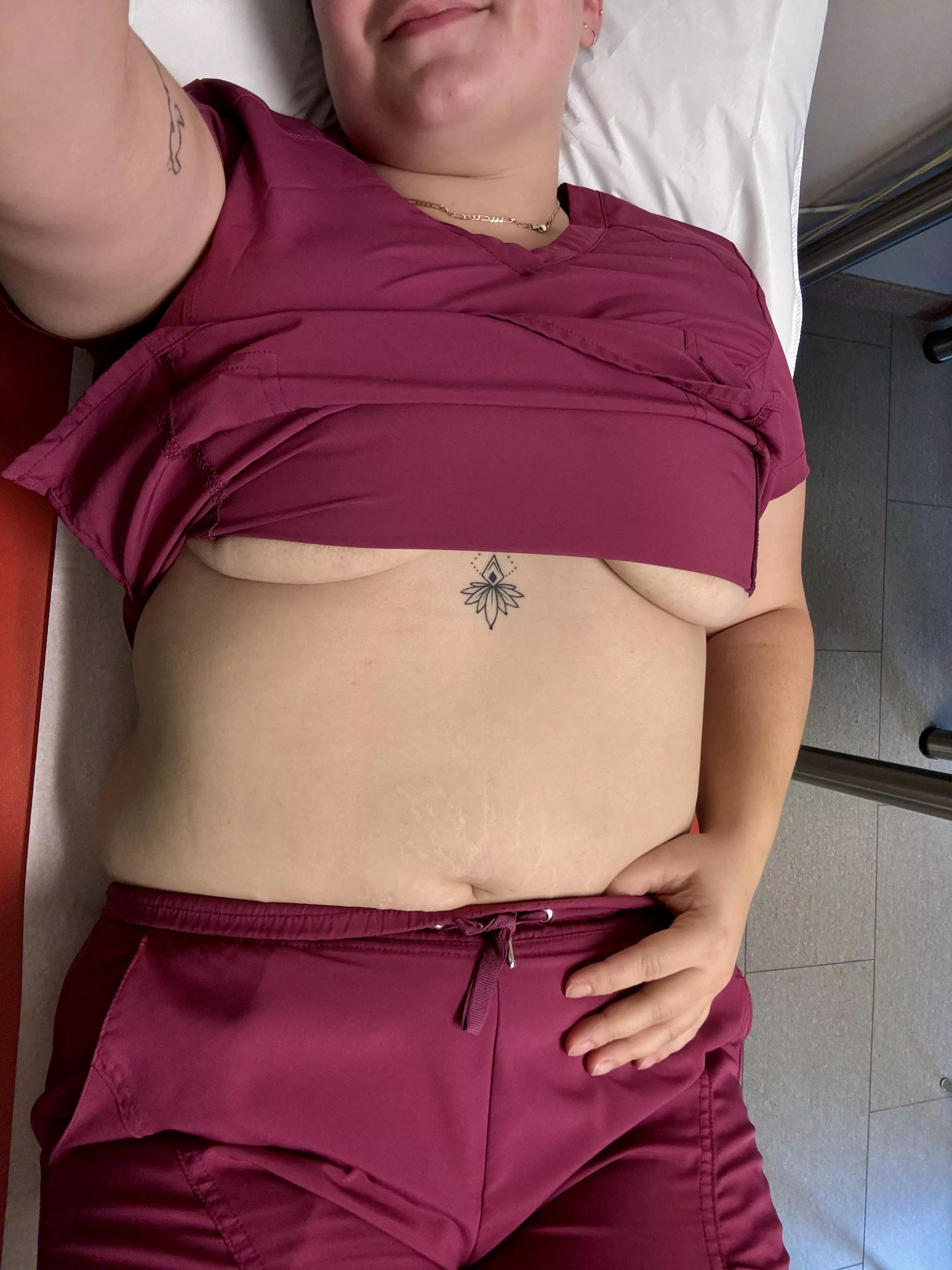 Nurse looking to be examined 