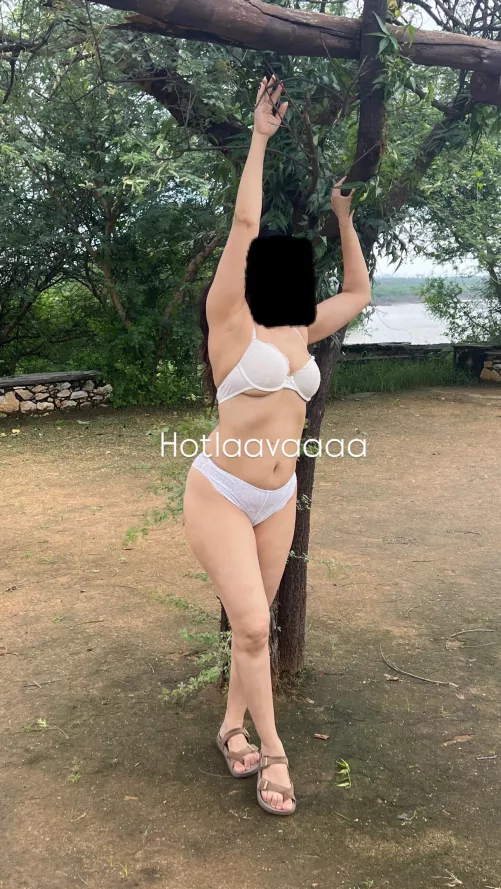 Outdoors and armpits mmmmm such a amazing combination ❤️