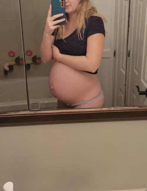 Purple and preggo!