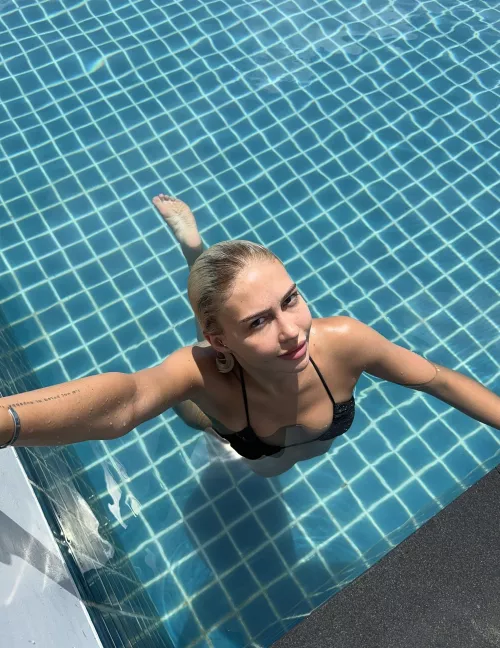 Right now, on the pool, my natural tits are soaking up the sun