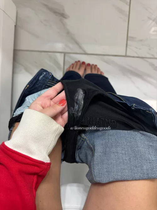 What's your first instinct when you see my wetspot?