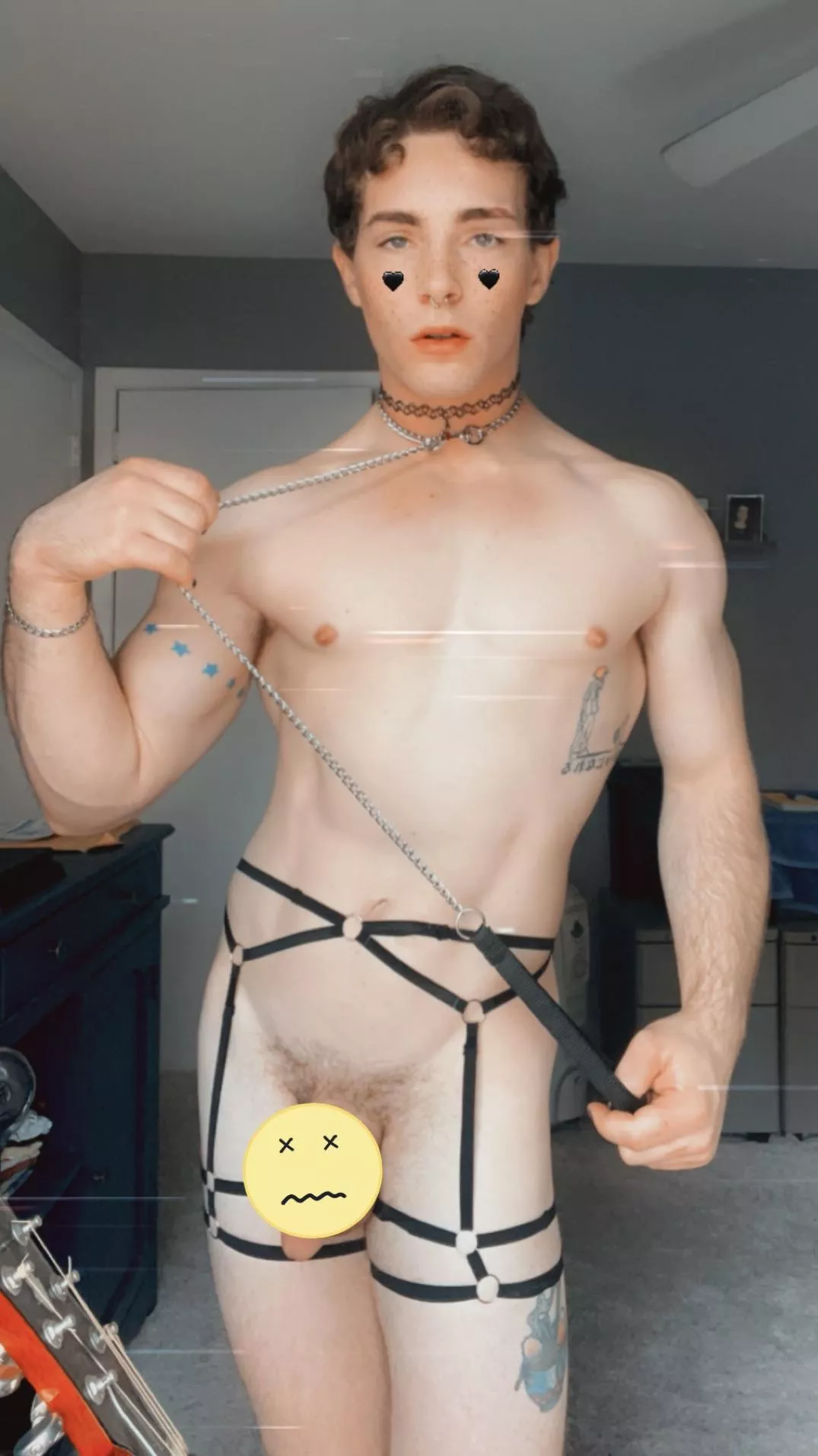 why am /i/ the one holding the leash? 🙄