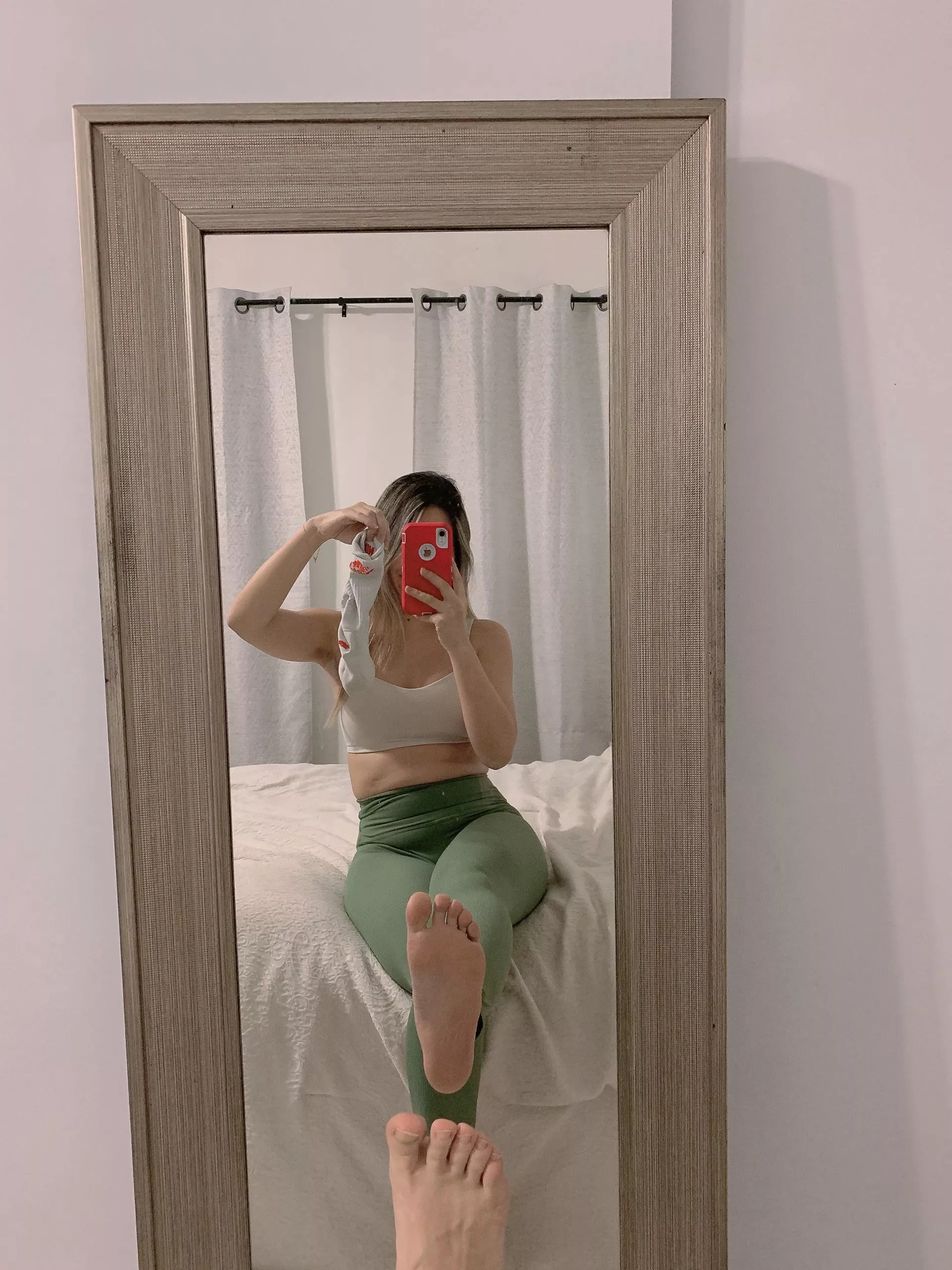 Worship my Japanese gym feet 