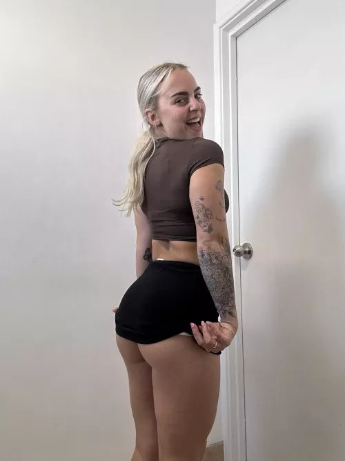 Would you let me drain your balls? 💦