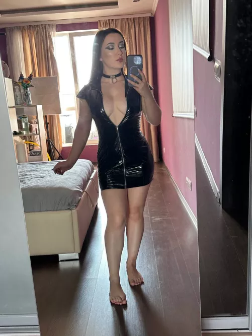 you'd like to touch my cute body in this shiny dress wouldn't you