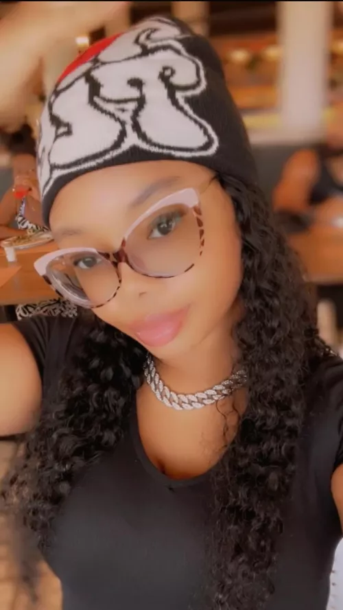 Your mind is consumed by me, but you know I don't come without a price. Tribute, or you’ll never feel worthy of my attention