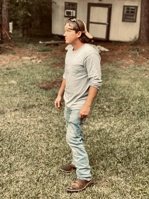 38/M in this pic… Hot or Not?