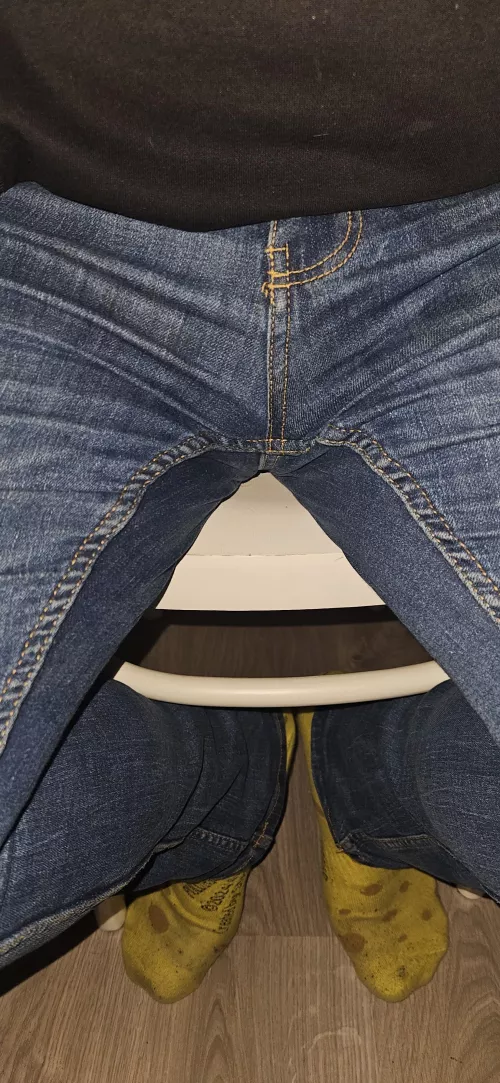 Almost all my diaper at the maximum full peed almost. only have to make a mess with poop still in diaper. Then diaper is only full.