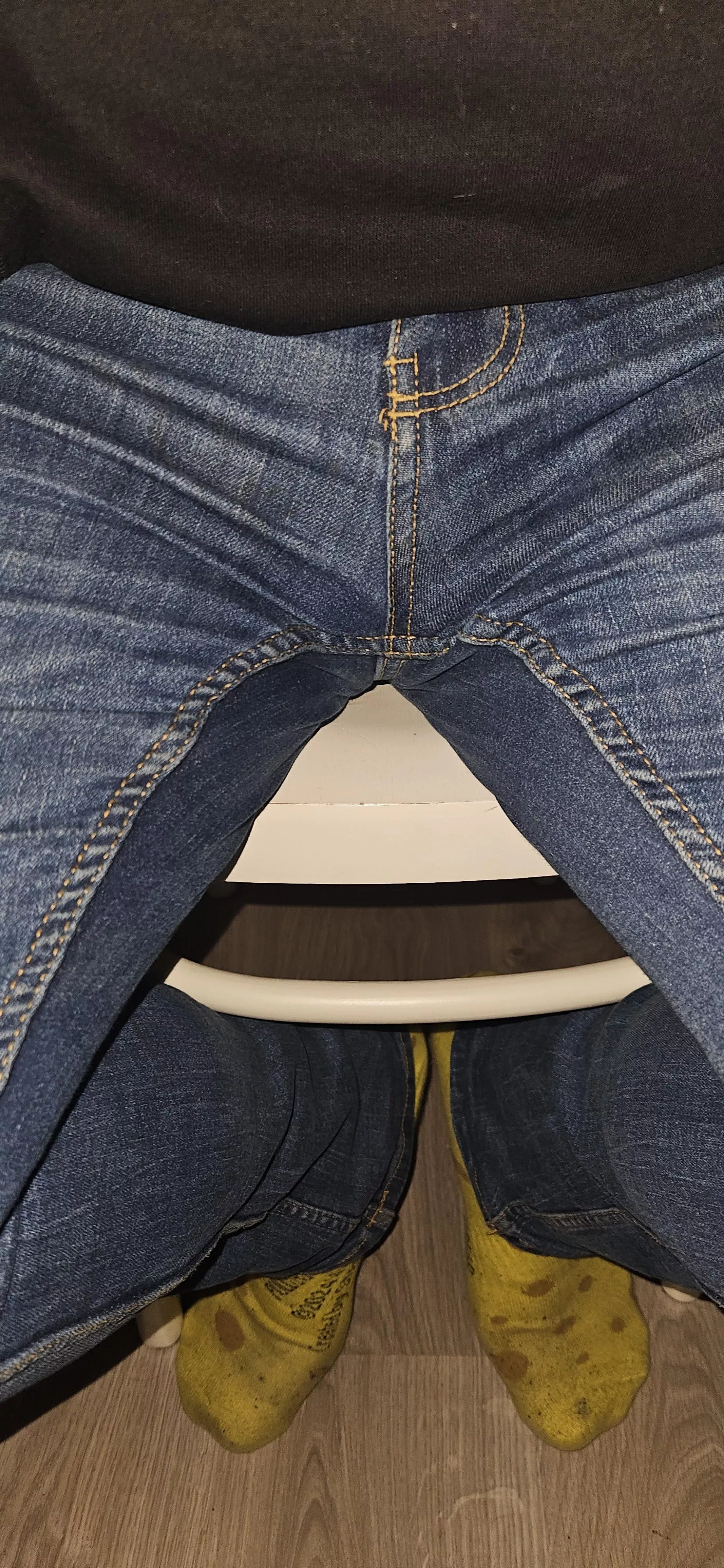 Almost all my diaper at the maximum full peed almost. only have to make a mess with poop still in diaper. Then diaper is only full.