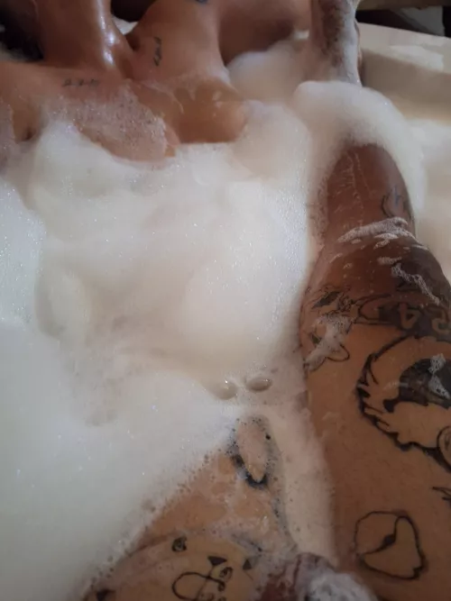 Come join us [f] [m] in S.A for the weekend 