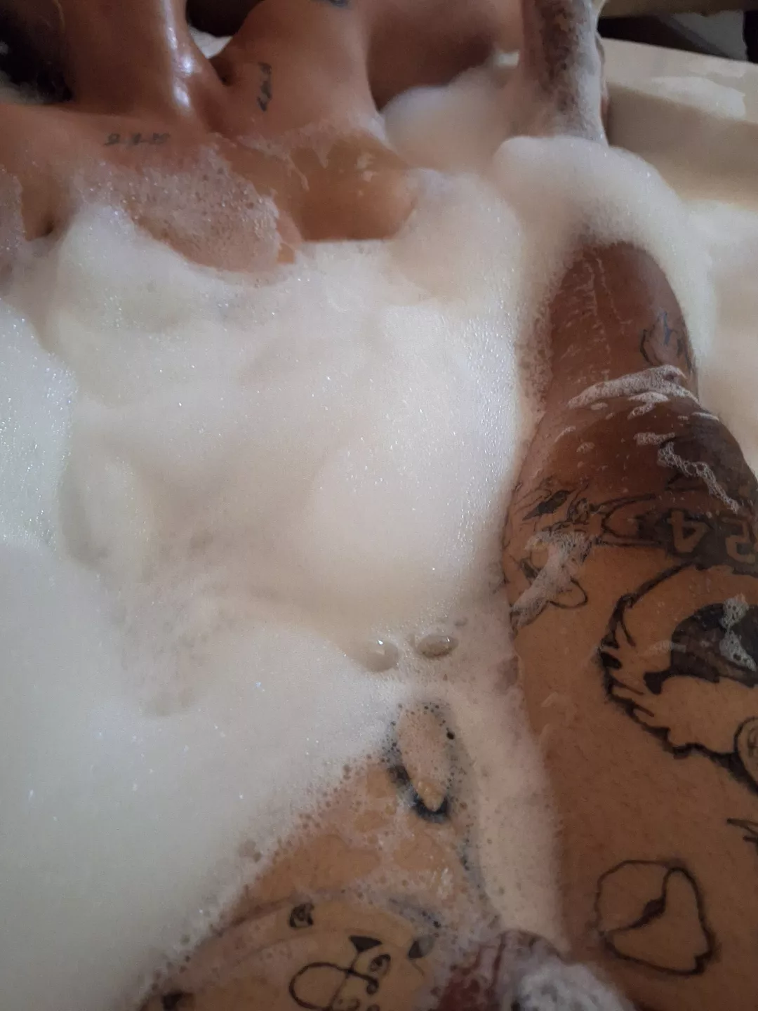 Come join us [f] [m] in S.A for the weekend 