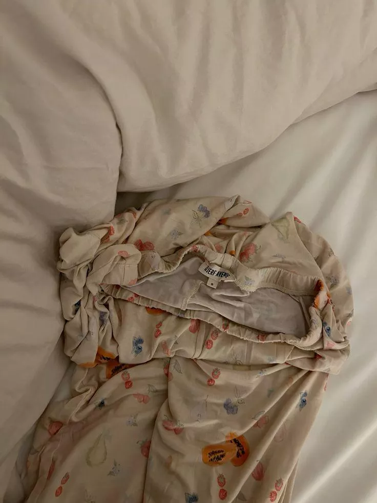 Do you like masturbating with your friends' pajamas like me? 🦔🧸🎈