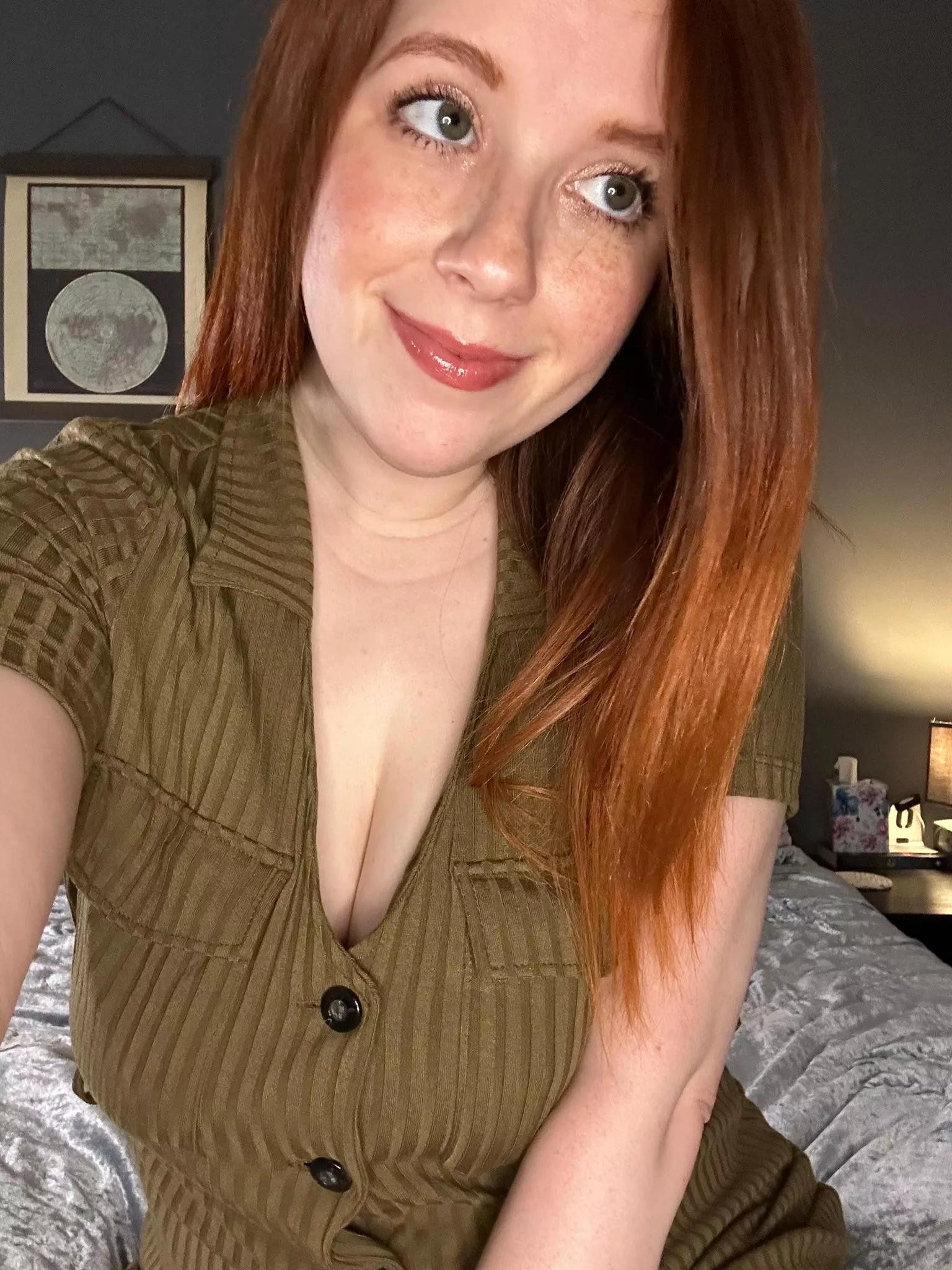 Dressed up for Saturday night (F)