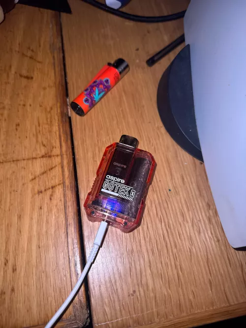 Gotex constantly flashing when on charge and no longer pulls anyone know why?