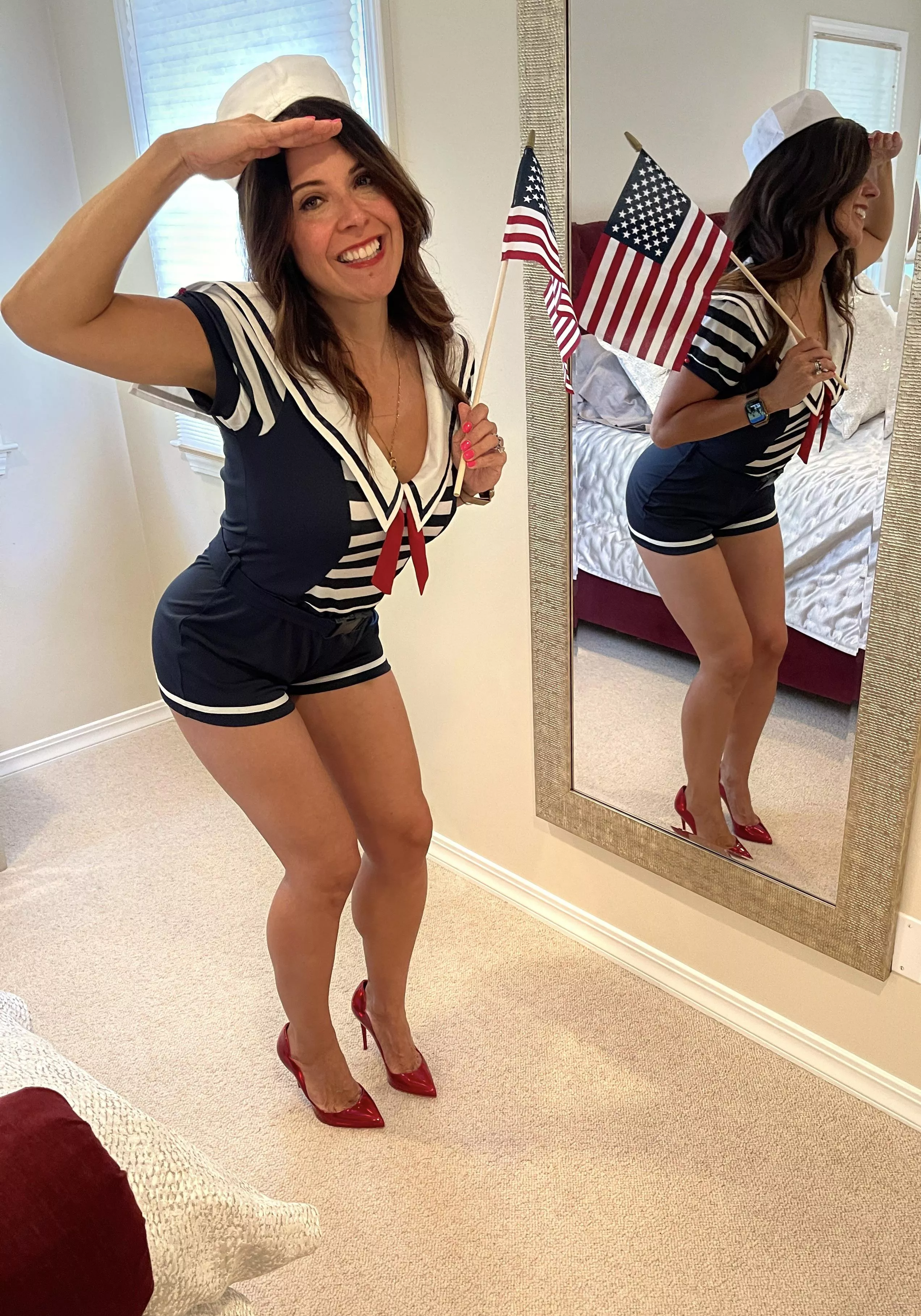Happy Veterans to all our veterans! 🇺🇸 thank you for your service from your milfy mom. (I put a discount on my OnlyFans, to donate to The Fisher House, family housing for veteran’s families at VA hospitals)