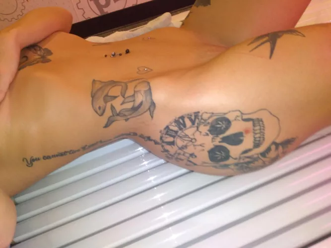 I came so hard in the running booth just after this Pic was taken 