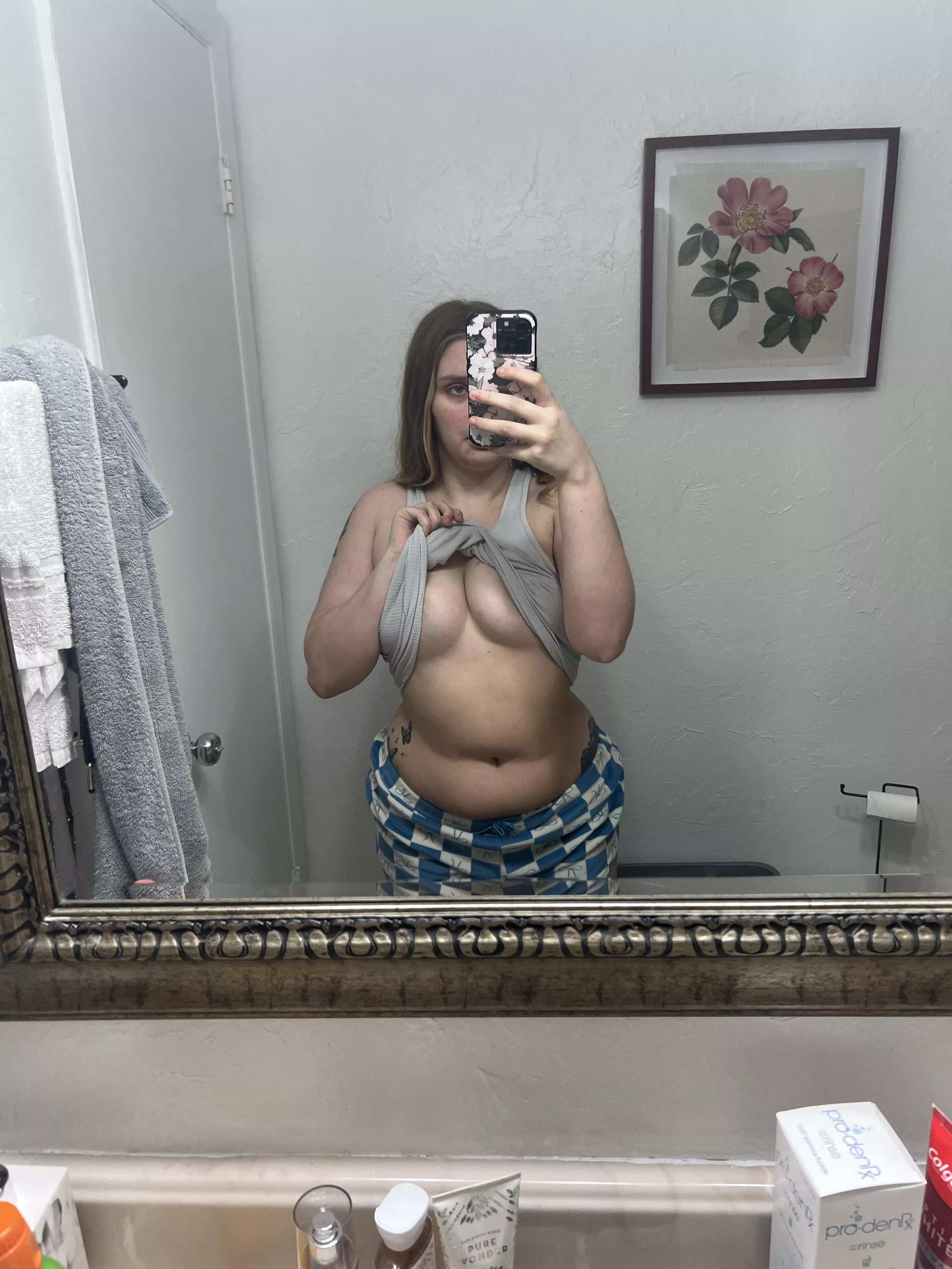 i want cum all over my titties and tummy 