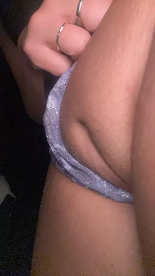 Kiss between my lips 