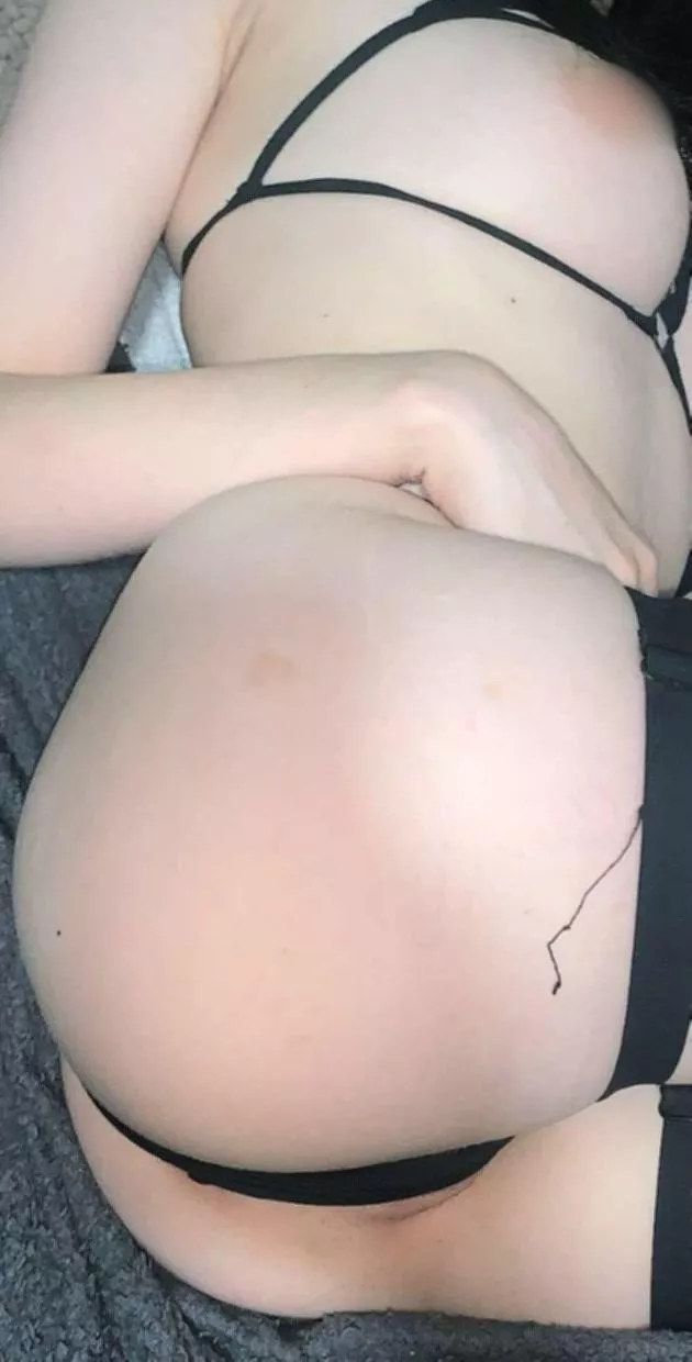 Let's have a dinner date, I'll bring the wifebutt