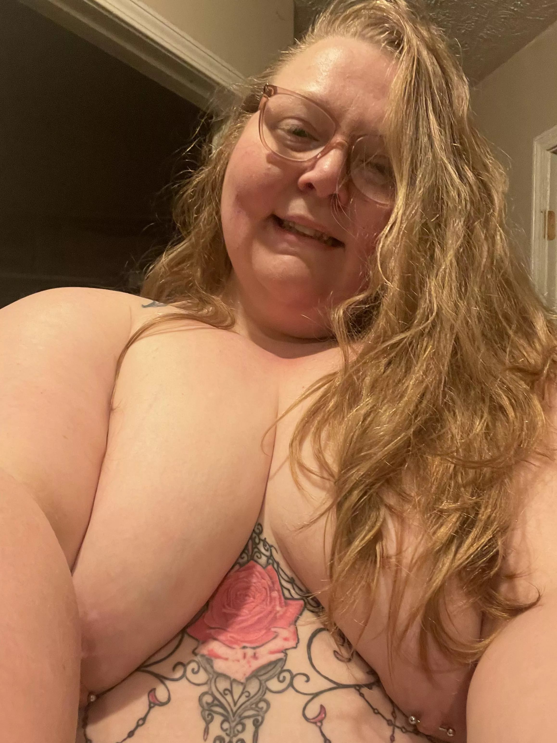 Messy hair don’t care💋