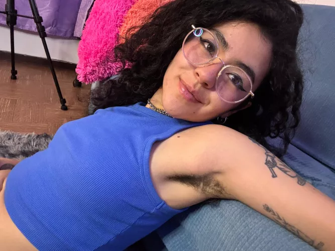 Never shaved… what would you to to this hairy armpit?