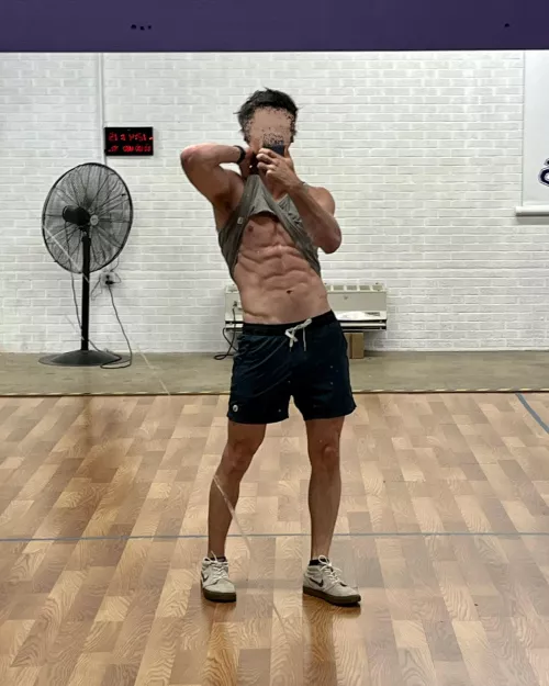 Quick peek at the gym