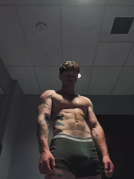 Ready to worship a 6'2