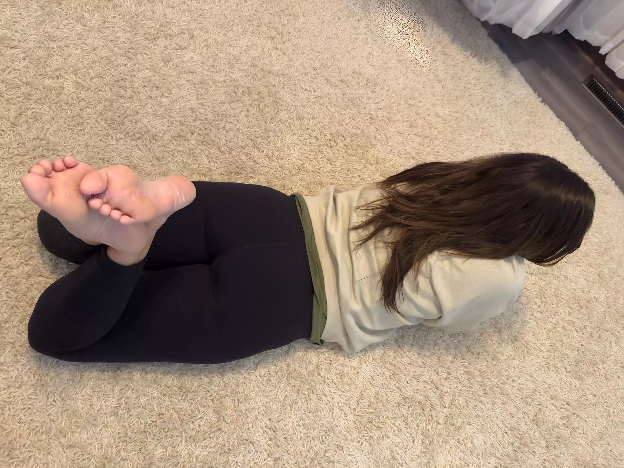 Saturday Soles! Can't go wrong with booty and feet! 🍑 🦶🏻