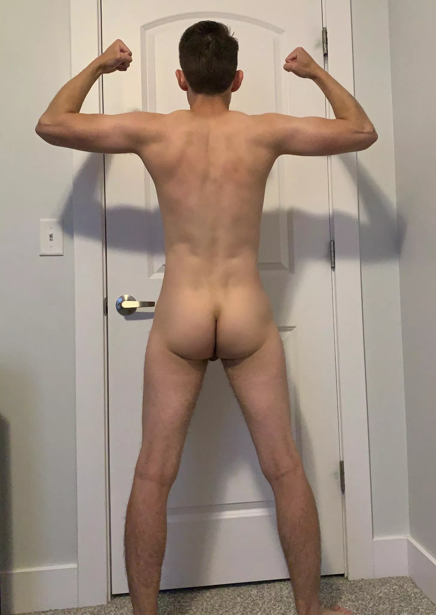 Showing off my ass 