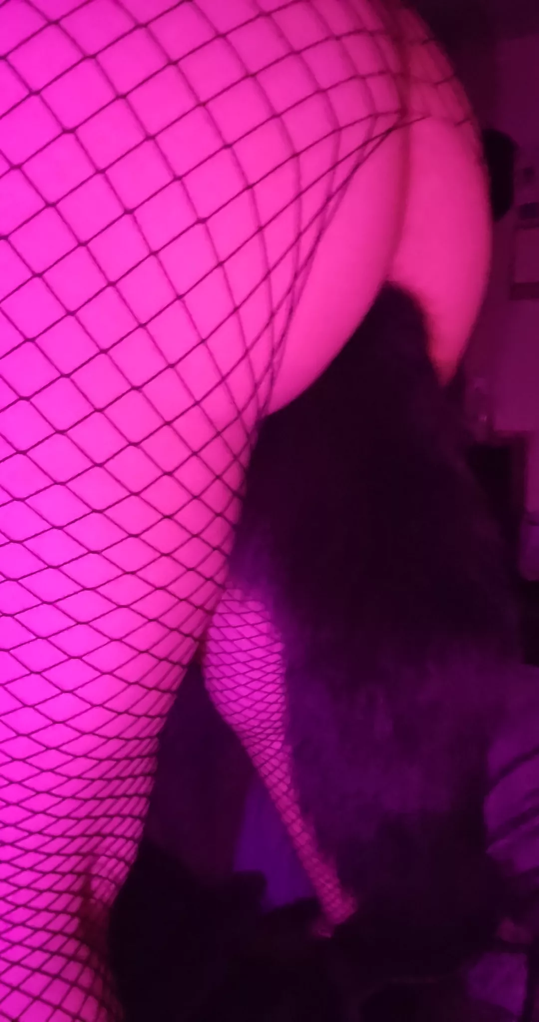 Tail time and fiahnets