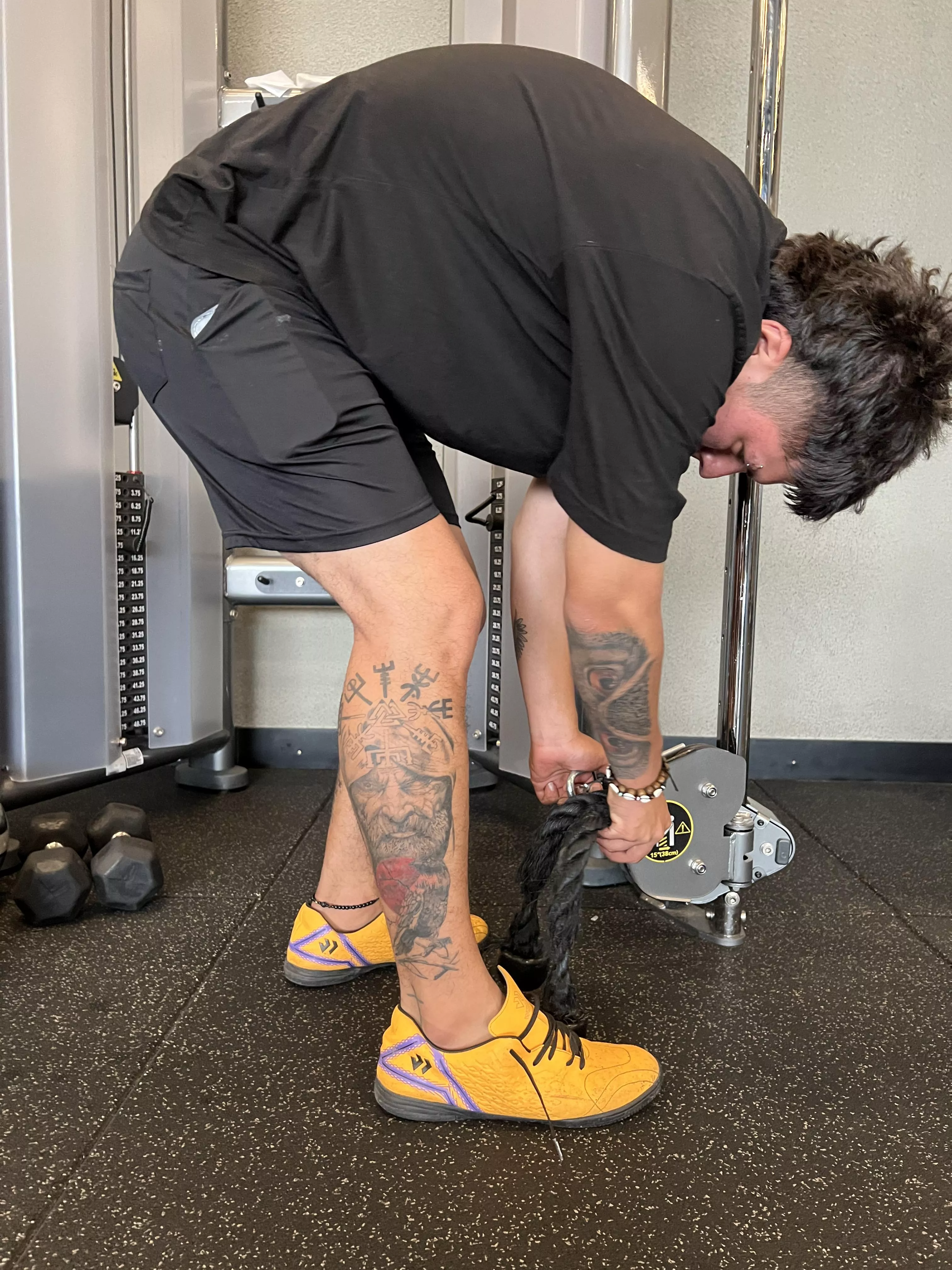 These shoes always get smelly from hard training haha ​​do you like to smell?