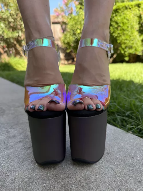 Very high wedges 😍