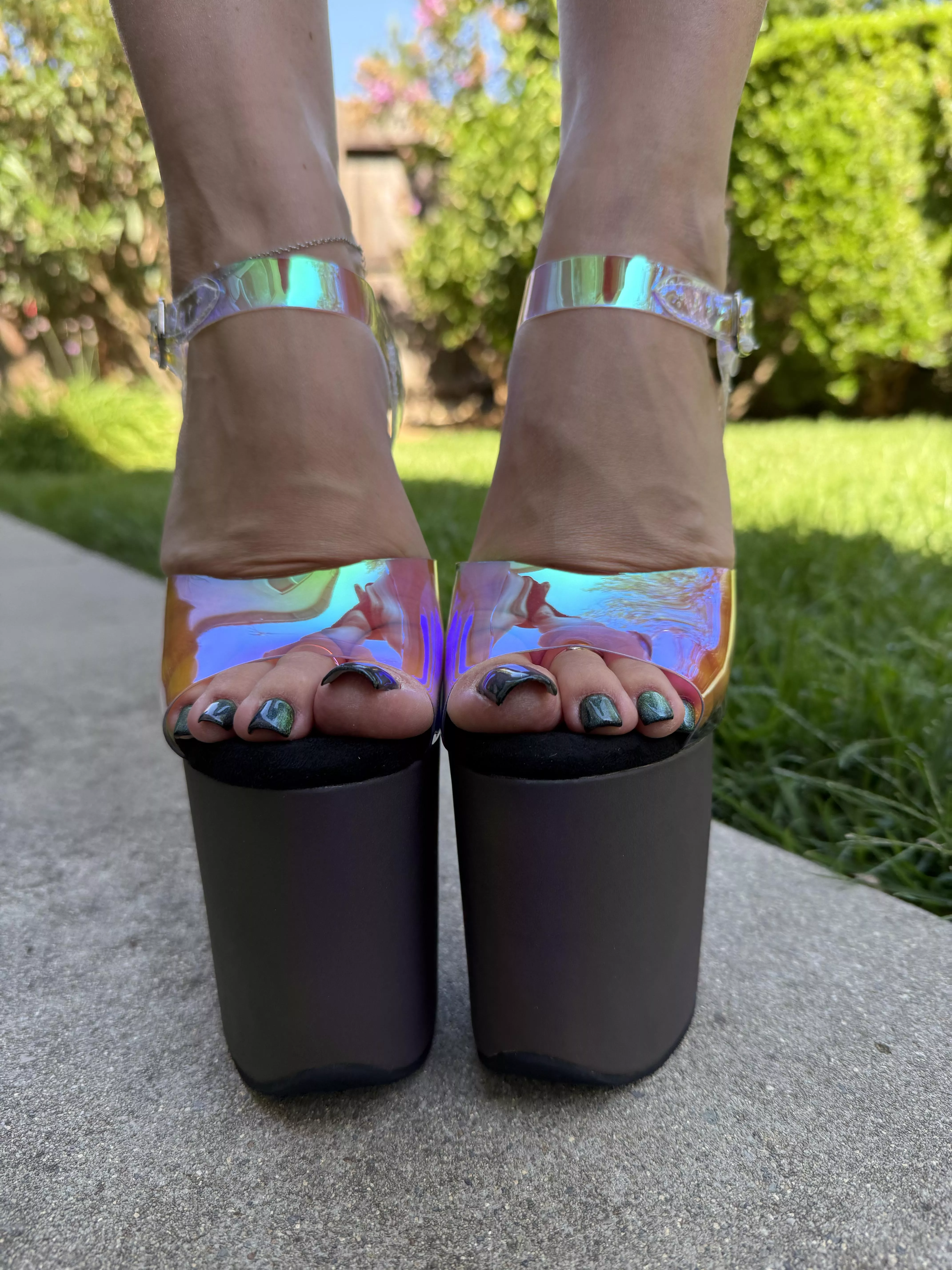 Very high wedges 😍