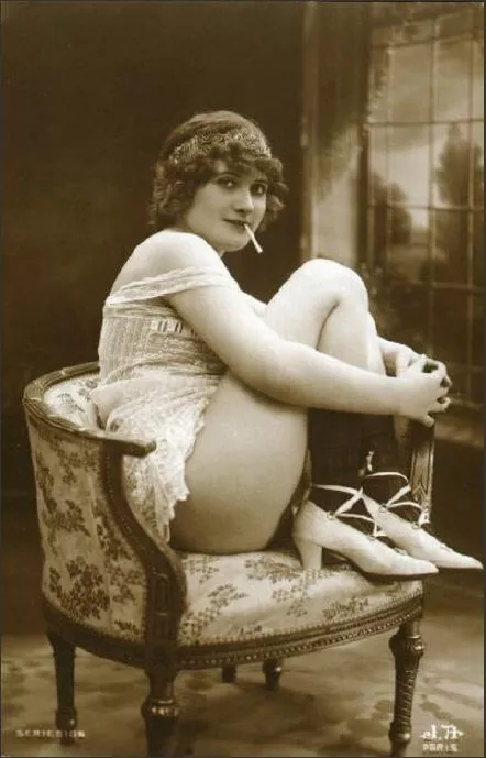 who knew there was a victorian smoking fetish?