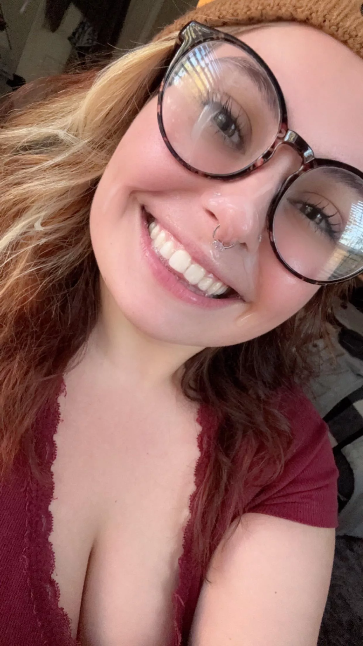 Worlds happiest cum slut 