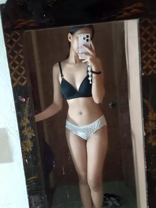 18 yo fubu wants to try threesome