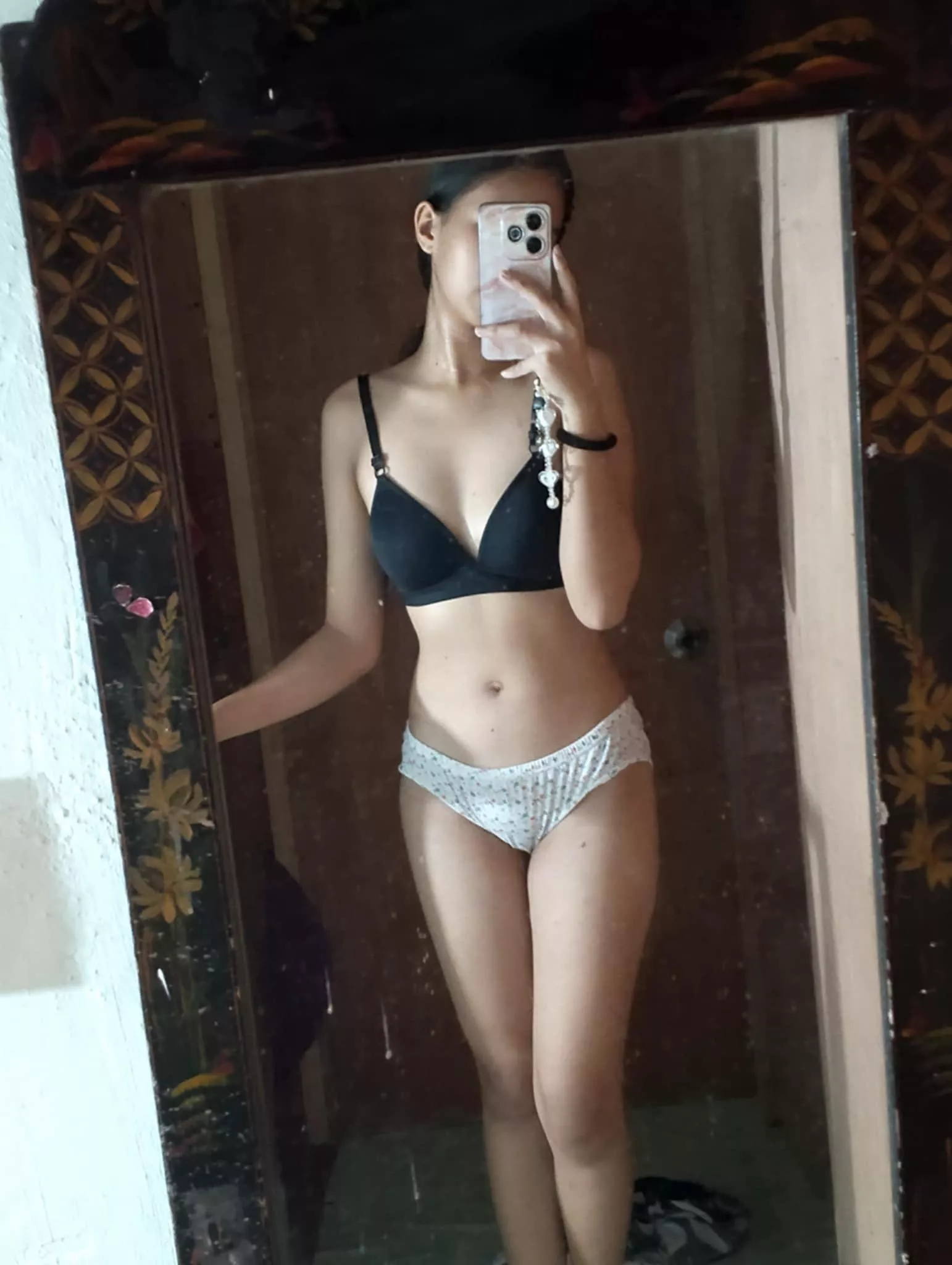 18 yo fubu wants to try threesome