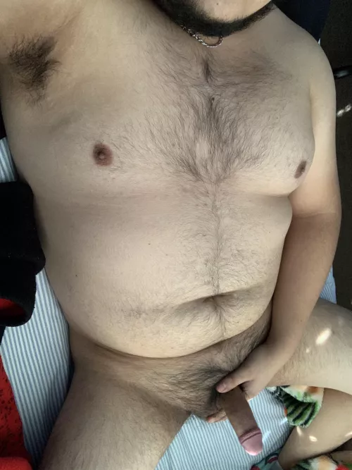 24m[90201]looking for kinky likeminded bros into making out, oral and cuddling. Preferably looking for fwb.