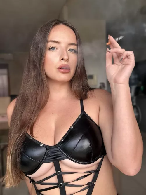 Comment your little friend size. I’ll make fun of it	