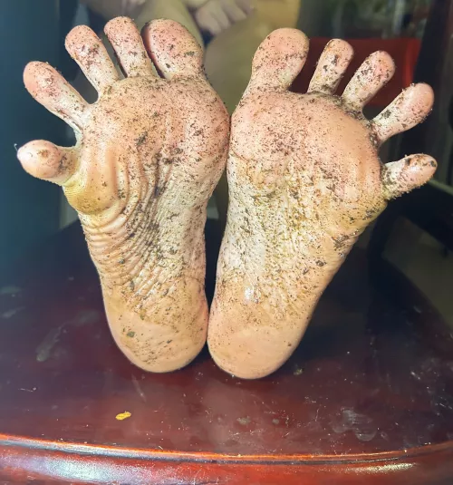 Do you like filthy feet?