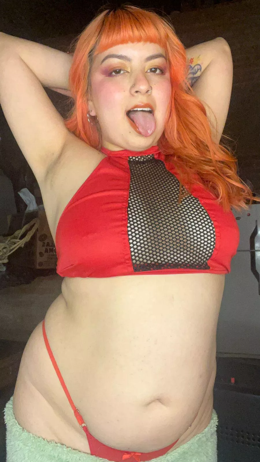 Do you like Latinas with tummy?	 