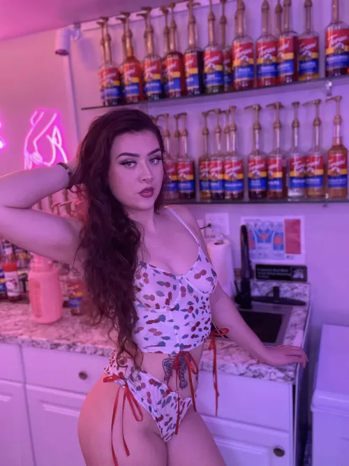 Goodmorning portland! I’m working a rare Monday morning shift at sweet tease today! Come make it naughty before I’m off at 12