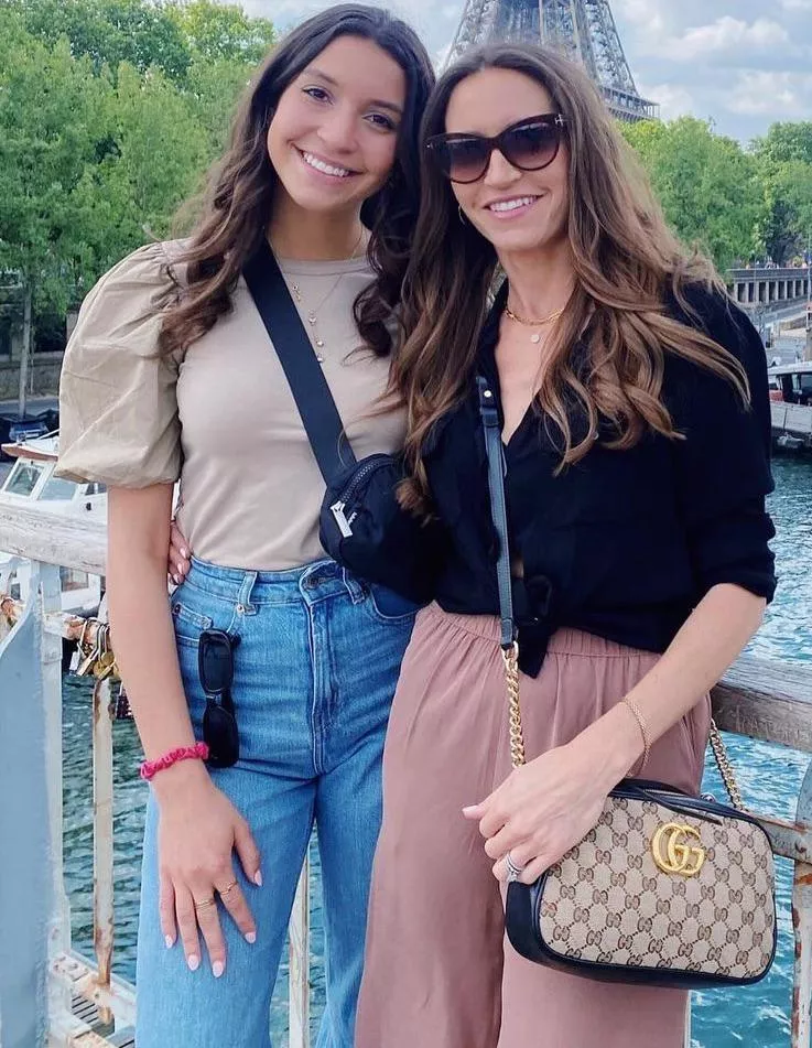 Happy Monday! Mom or daughter