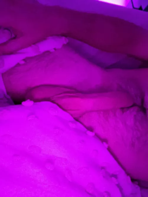 (Male 27) looking to fulfil mutual fantasies.