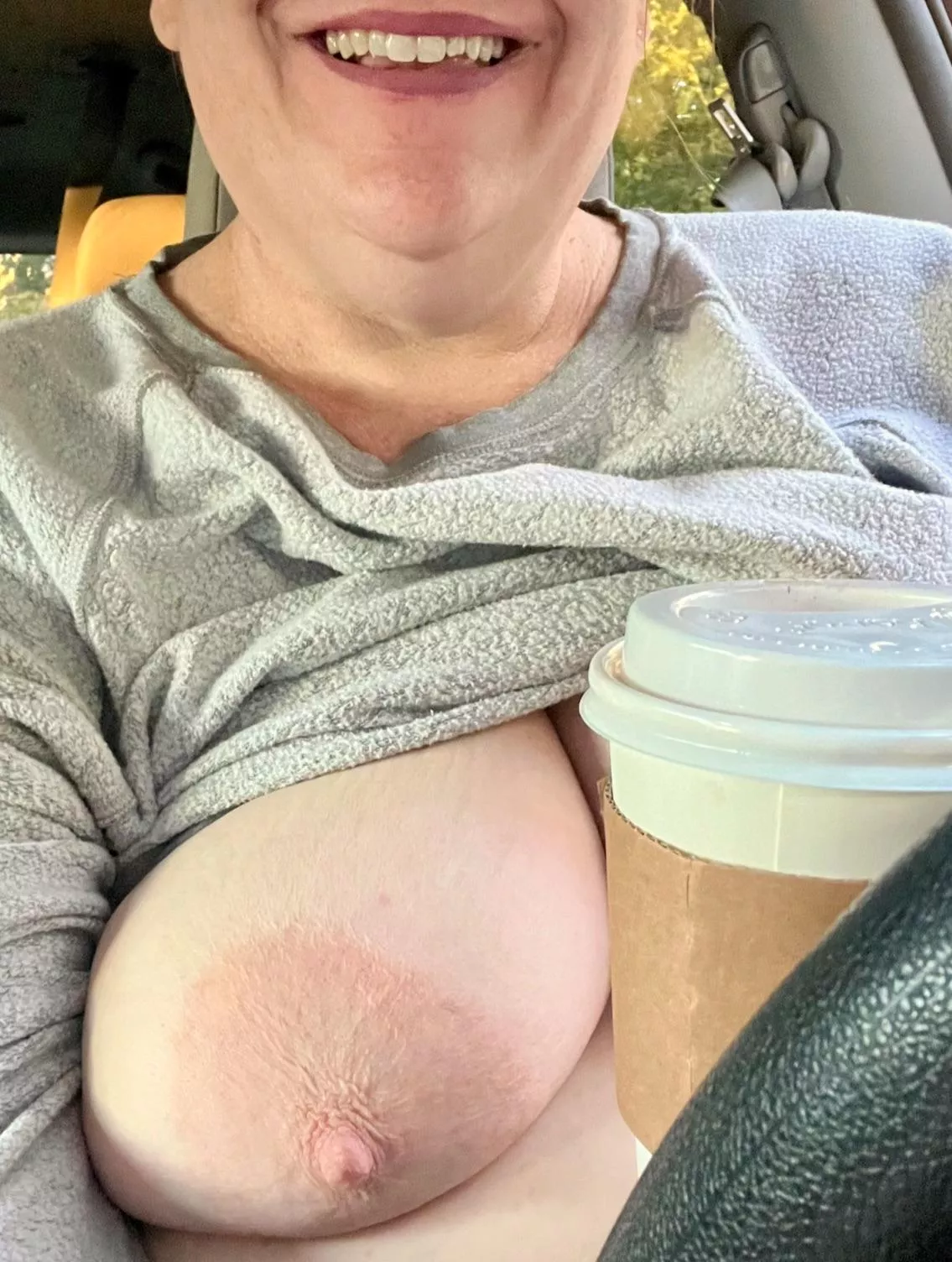 Maybe she’s born with it, maybe it’s caffeine! ♥️☕️