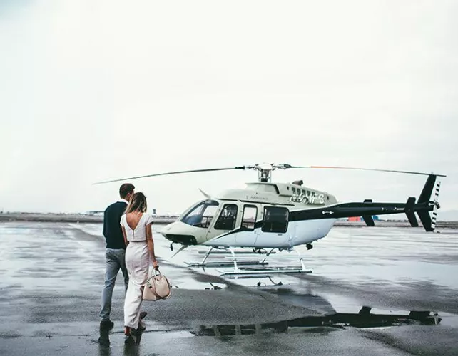 Press Secretary 2! It's time to put your pilot skills to good use. We're going to Crowntown!