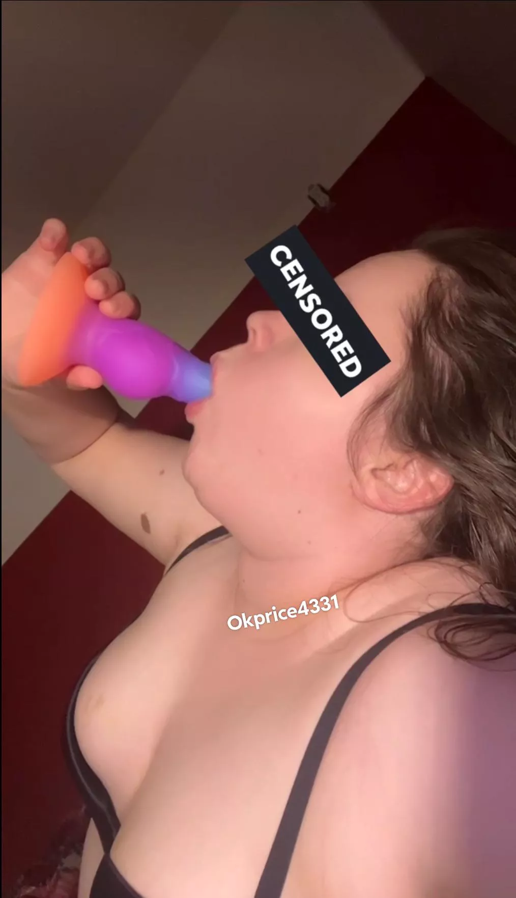 The colours on this toy are gorgeous 