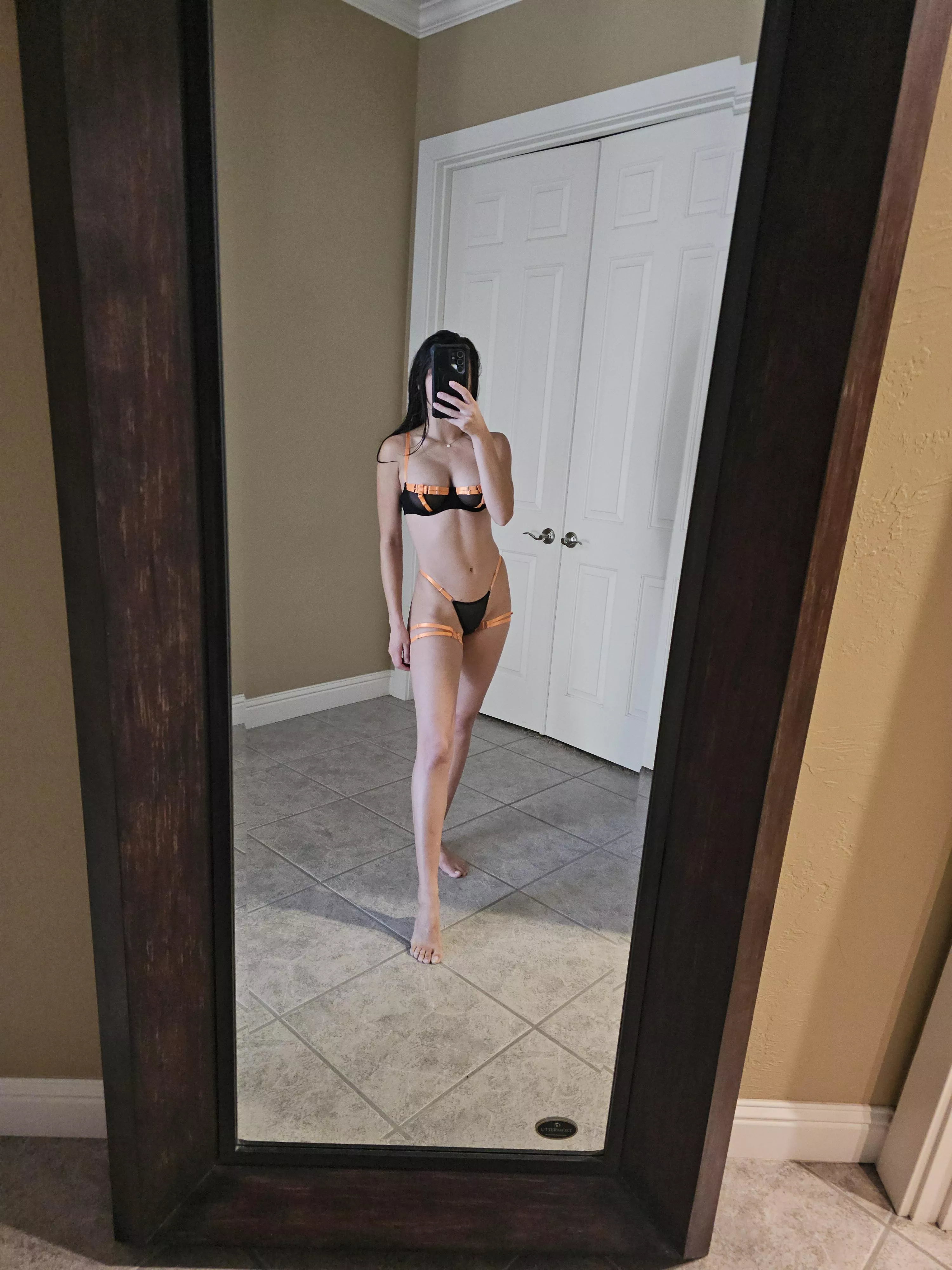 This hides well under my clothes 